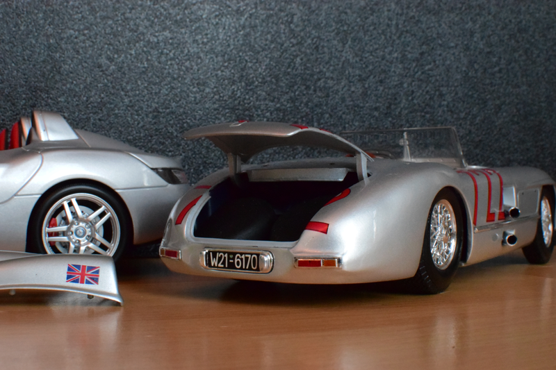Illustration for article titled Sir Stirling Moss Sunday: Bonus Edition